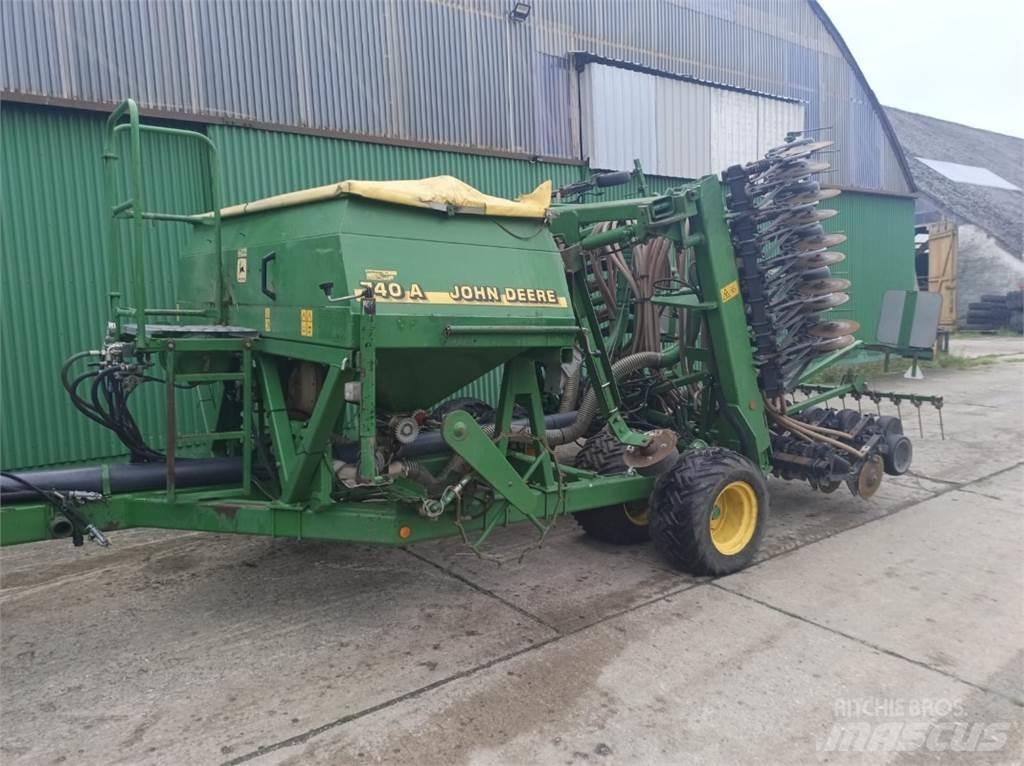 John Deere 740A Kombine hububat mibzerleri