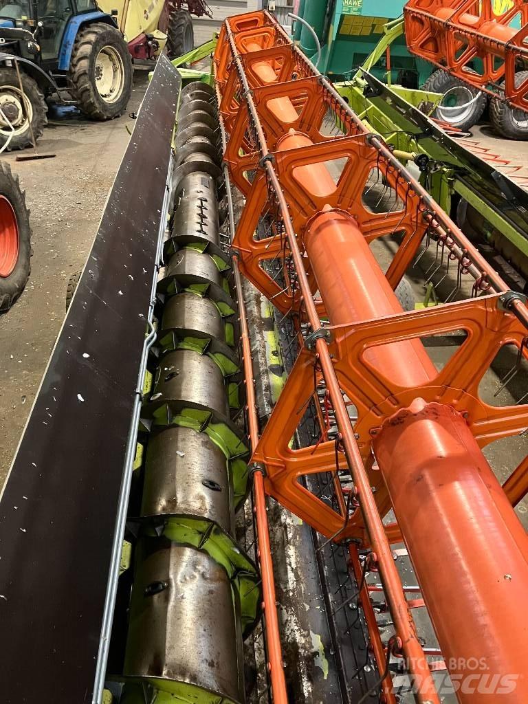 CLAAS C 900 Biçerdöver kafaları