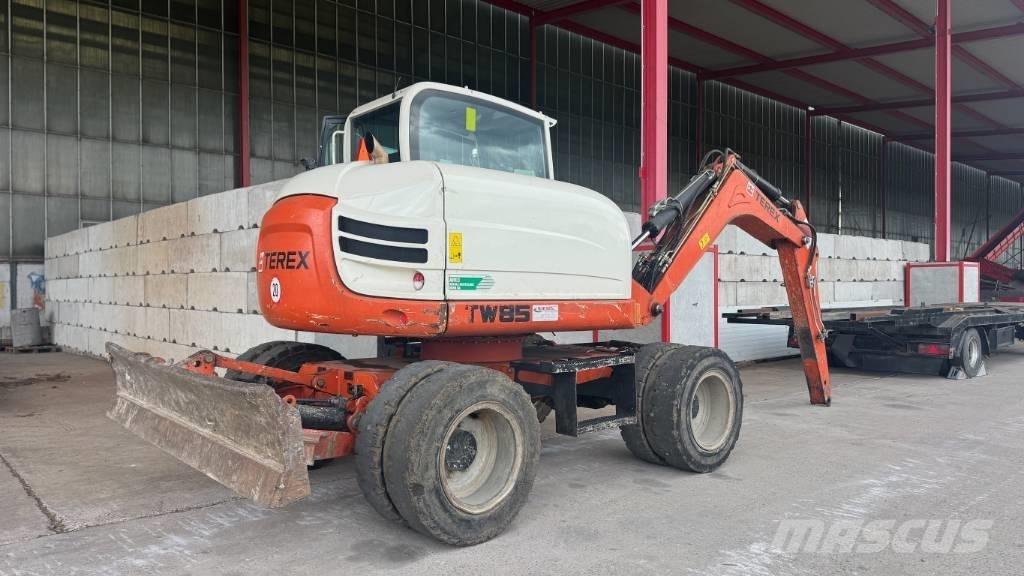 Yanmar TW 85 Lastik tekerli ekskavatörler