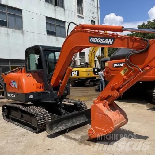 Doosan DH60-7 Mini ekskavatörler, 7 tona dek