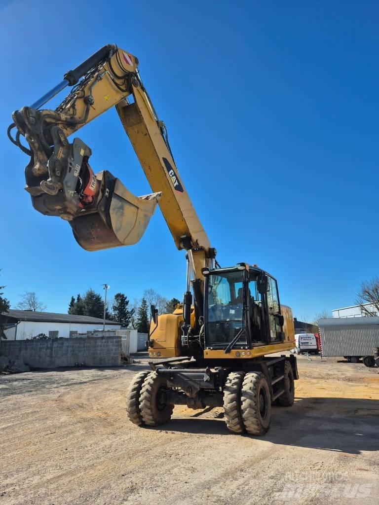 CAT M322F Lastik tekerli ekskavatörler