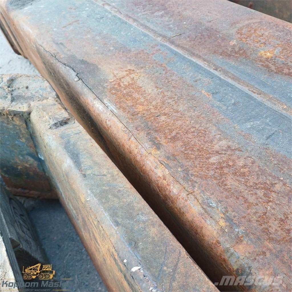 Loglift 111 Tomruk vinçleri