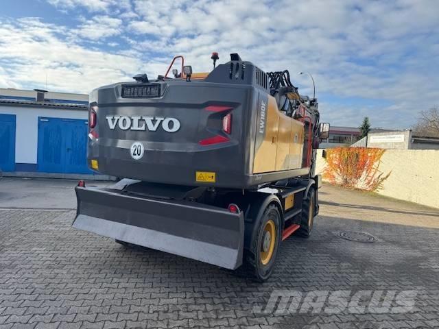 Volvo EW180E Lastik tekerli ekskavatörler