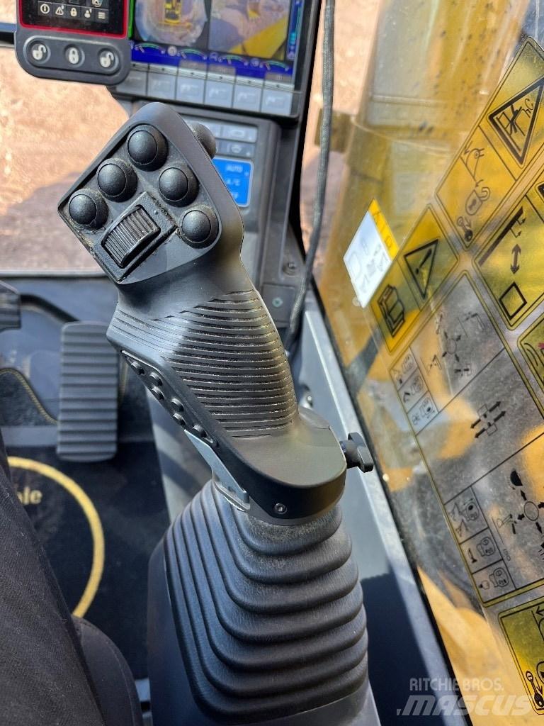 Komatsu HB 365LC-3E0 Paletli ekskavatörler