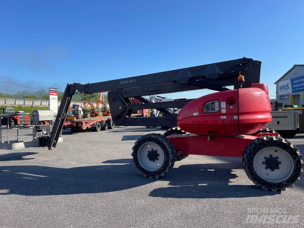 Manitou 200 ATJ Körüklü personel platformları