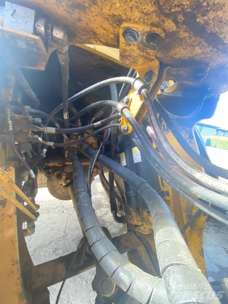 CAT 966 M Tekerlekli yükleyiciler