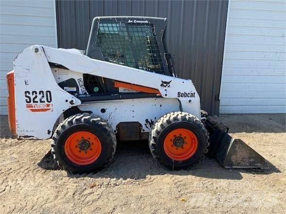 Bobcat S220 Skid steer loderler