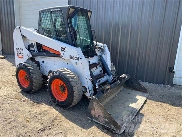 Bobcat S220 Skid steer loderler