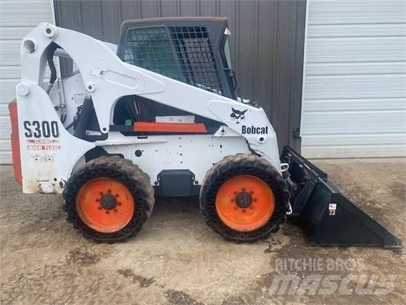Bobcat S300 Skid steer loderler