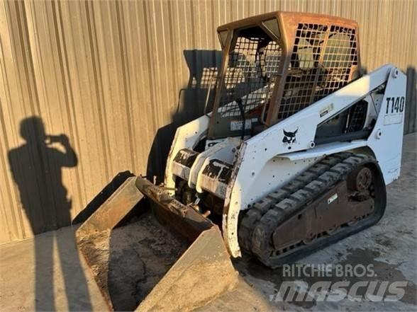 Bobcat T140 Skid steer loderler