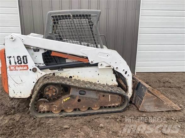 Bobcat T180 Skid steer loderler