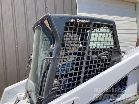 Bobcat T200 Skid steer loderler