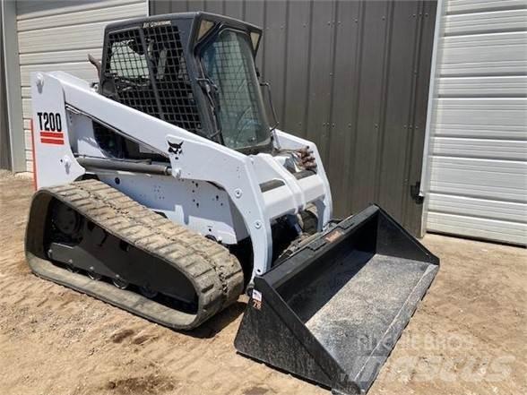 Bobcat T200 Skid steer loderler
