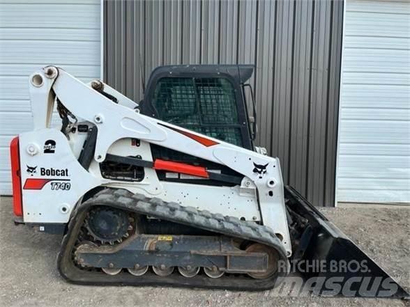 Bobcat T740 Skid steer loderler