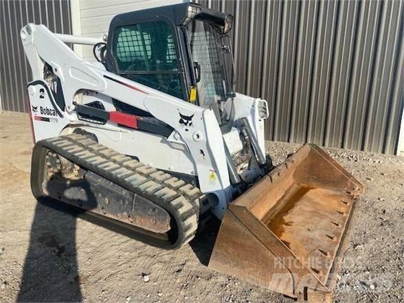 Bobcat T870 Skid steer loderler