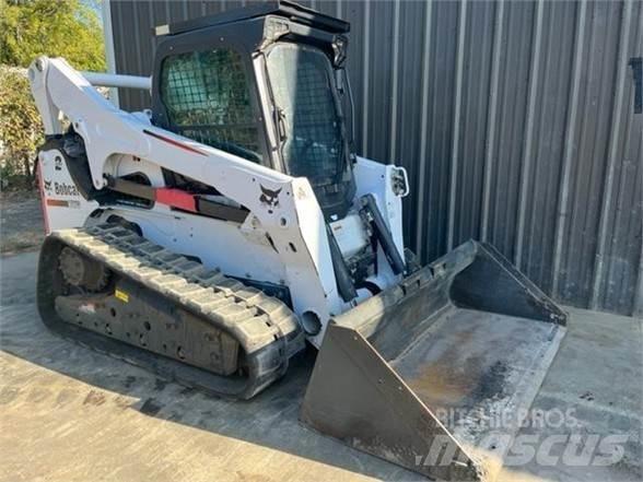 Bobcat T870 Skid steer loderler