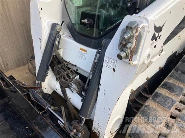 Bobcat T870 Skid steer loderler