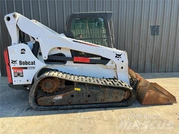 Bobcat T870 Skid steer loderler
