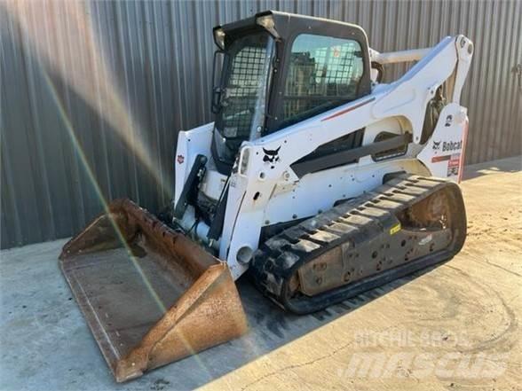Bobcat T870 Skid steer loderler