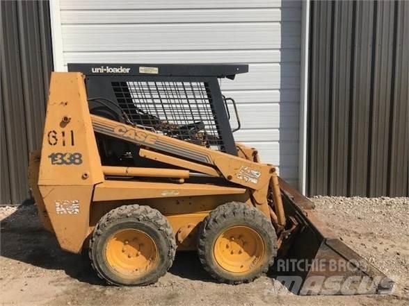 CASE 1838 Skid steer loderler