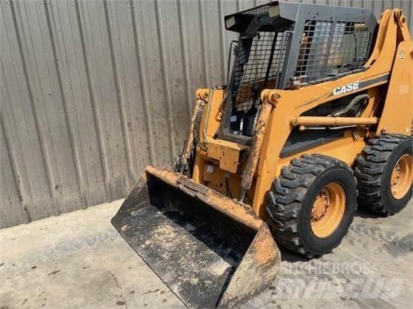 CASE 435 Skid steer loderler