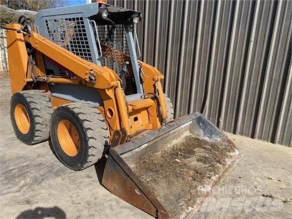 CASE 70XT Skid steer loderler