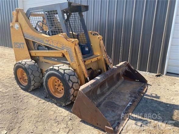 CASE 85XT Skid steer loderler