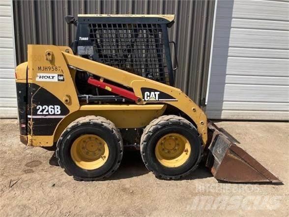 CAT 226B Skid steer loderler