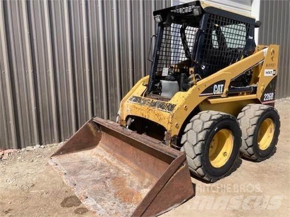 CAT 226B Skid steer loderler