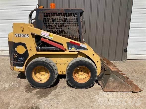 CAT 228 Skid steer loderler