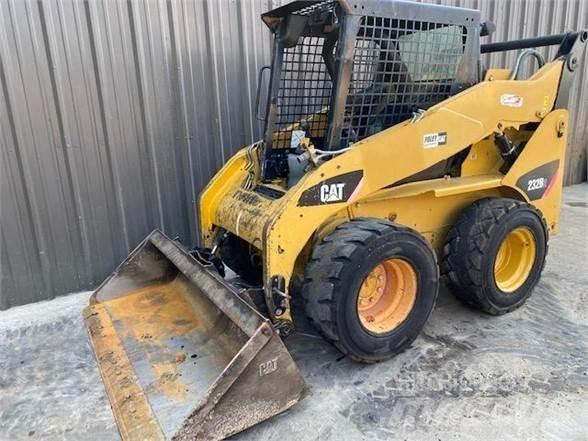 CAT 232B2 Skid steer loderler