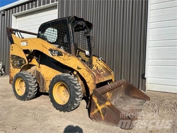 CAT 272C Skid steer loderler
