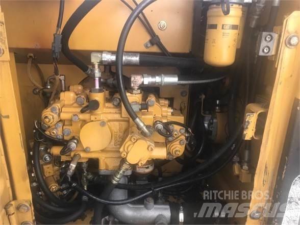 CAT 312CL Paletli ekskavatörler