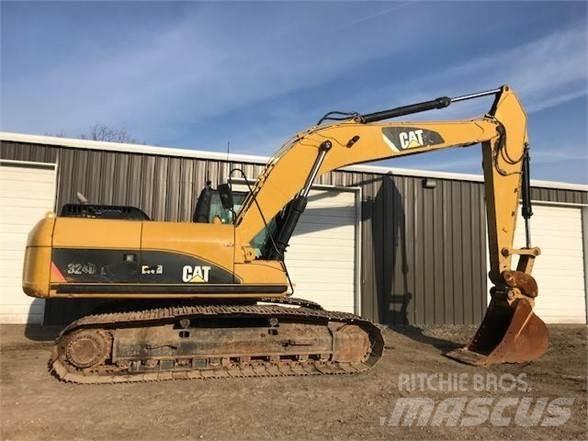CAT 324DL Paletli ekskavatörler