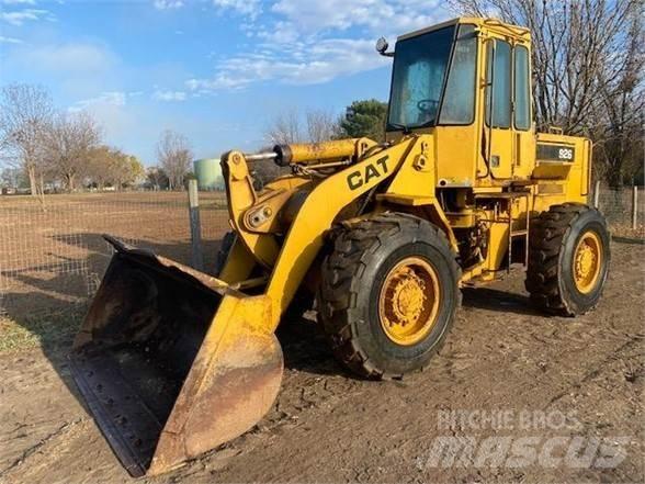 CAT 926 Tekerlekli yükleyiciler