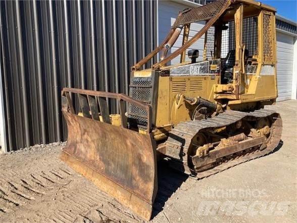 CAT D3C Paletli dozerler