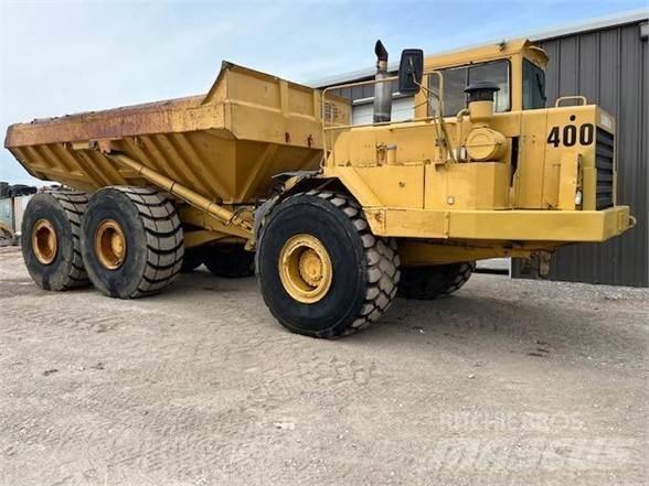 CAT D400 Belden kirma kaya kamyonu