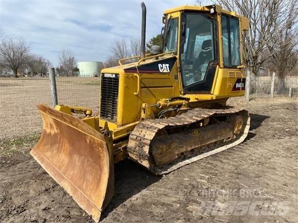 CAT D4G XL Paletli dozerler