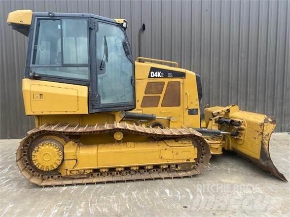 CAT D4K2 XL Paletli dozerler