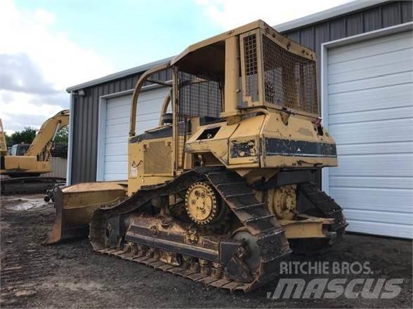CAT D5M XL Paletli dozerler