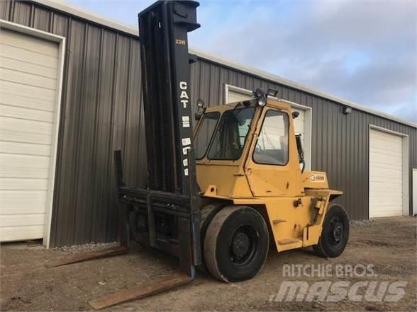 CAT V180B Dizel forkliftler