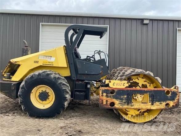 Hypac C852C Tek tamburlu silindirler