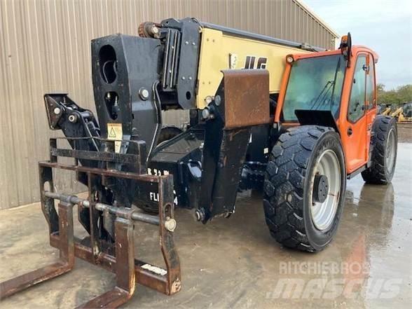 JLG 1055 Teleskopik yükleyiciler