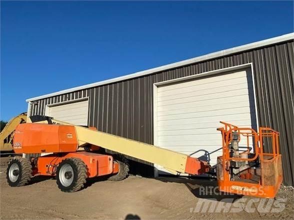 JLG 600S Teleskopik personel platformları