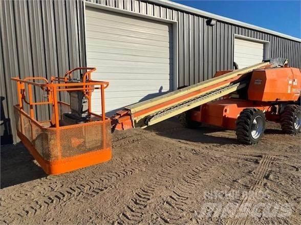 JLG 600S Teleskopik personel platformları