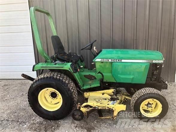 John Deere 855 Traktörler