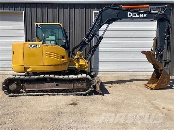 John Deere 85D Paletli ekskavatörler
