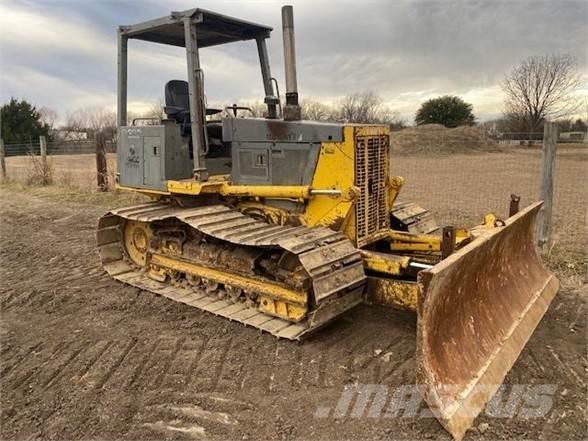 Komatsu D32P-1 Paletli dozerler