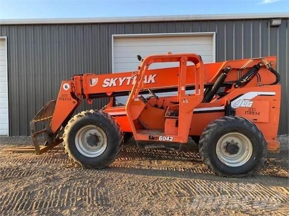 SkyTrak 6042 Teleskopik yükleyiciler