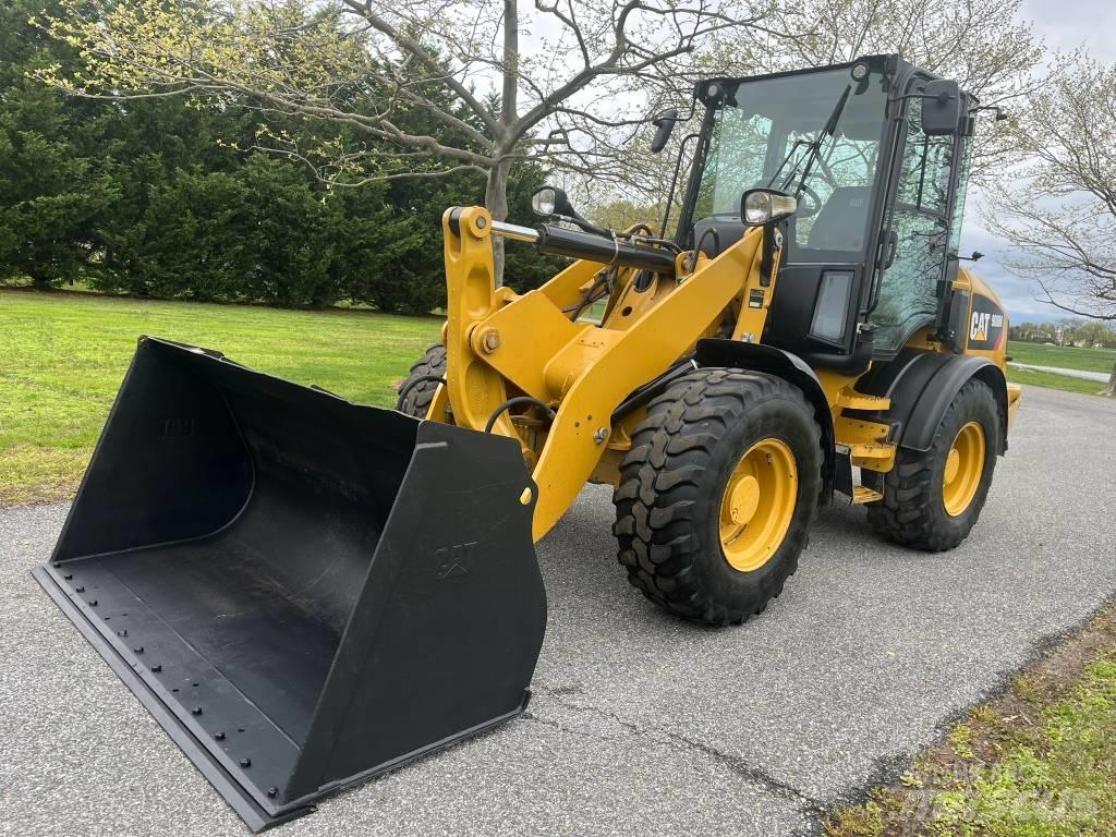 CAT 908M Tekerlekli yükleyiciler